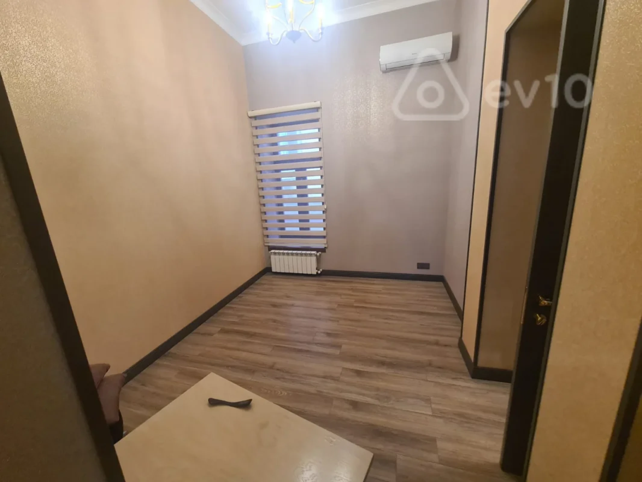 Kirayə verilir mənzil 130 m²