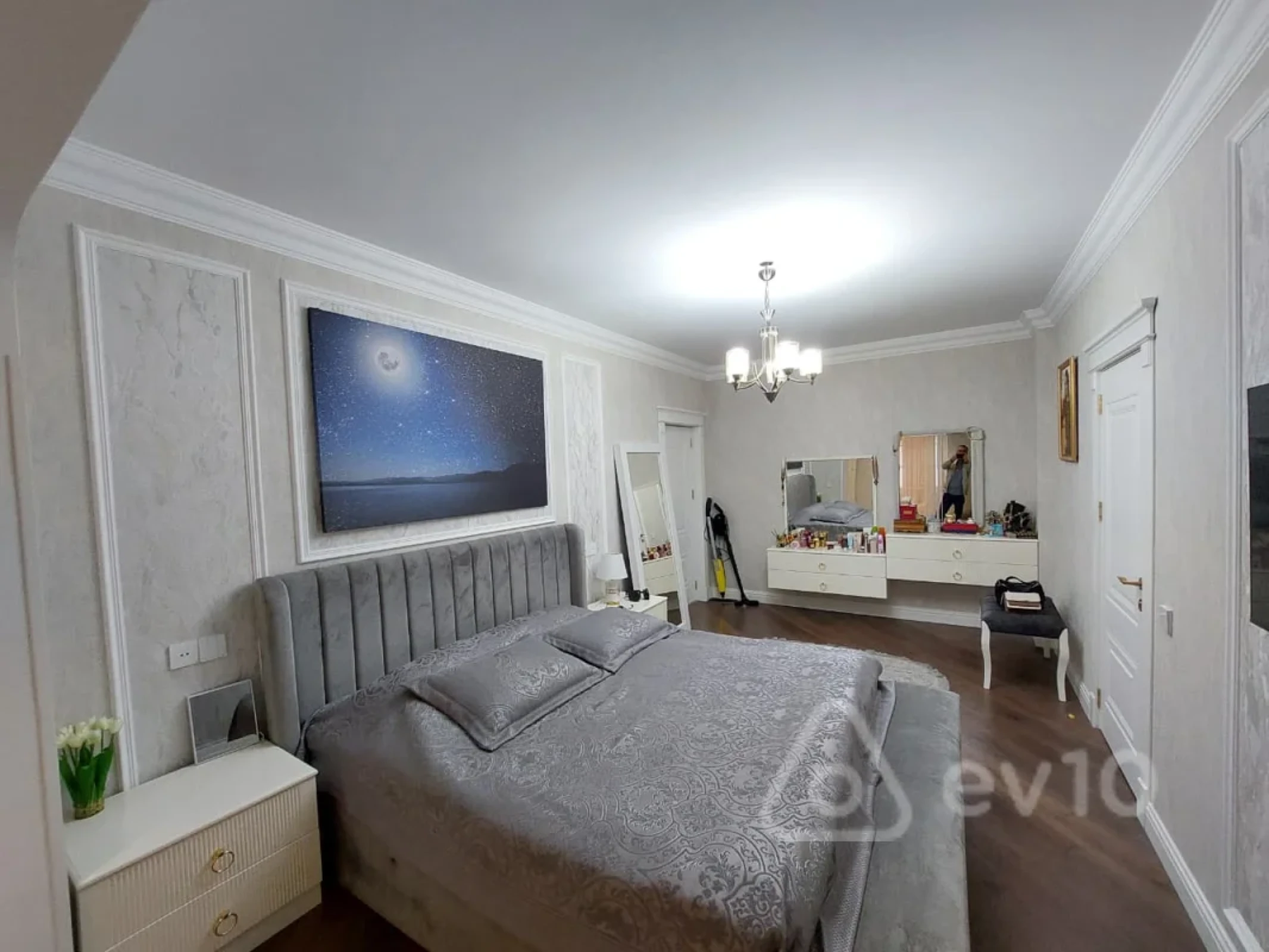 Satılır 3 otaqlı köhnə tikili 110 m²