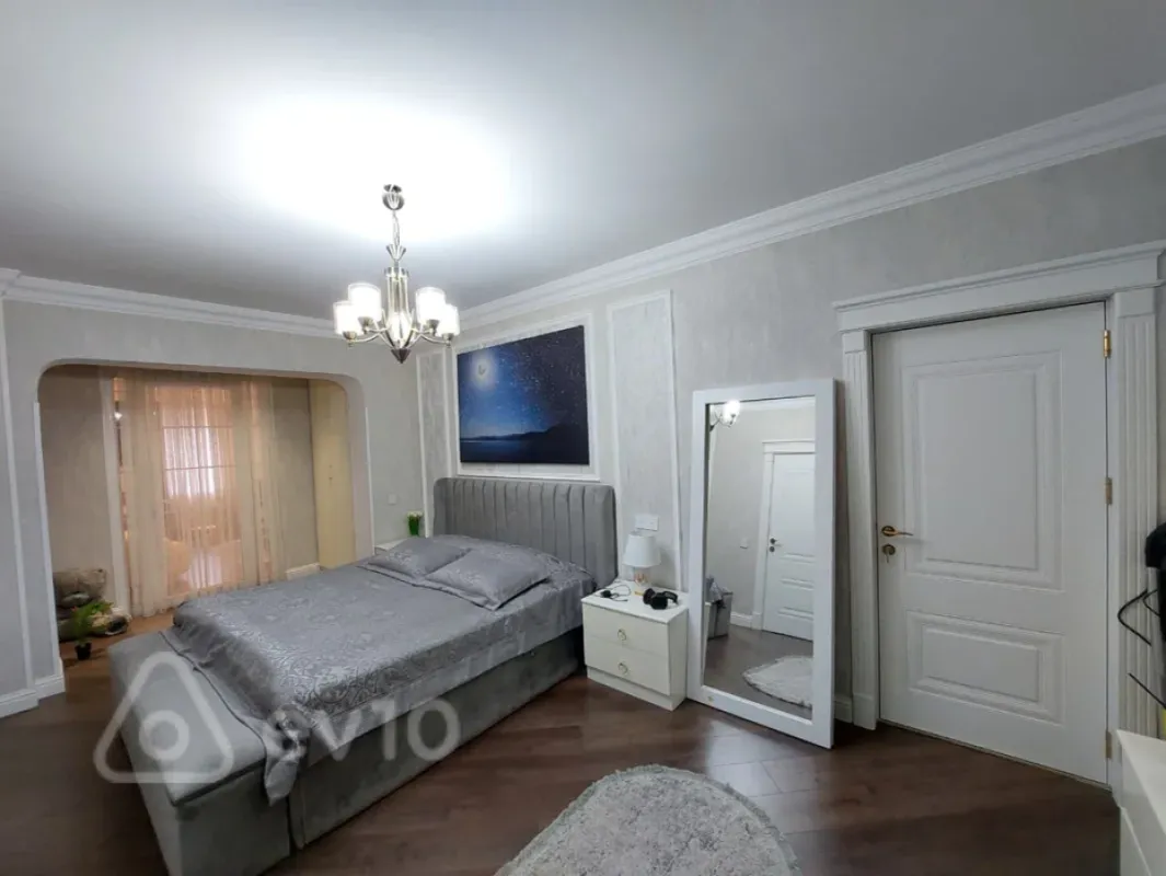 Satılır 3 otaqlı köhnə tikili 110 m²