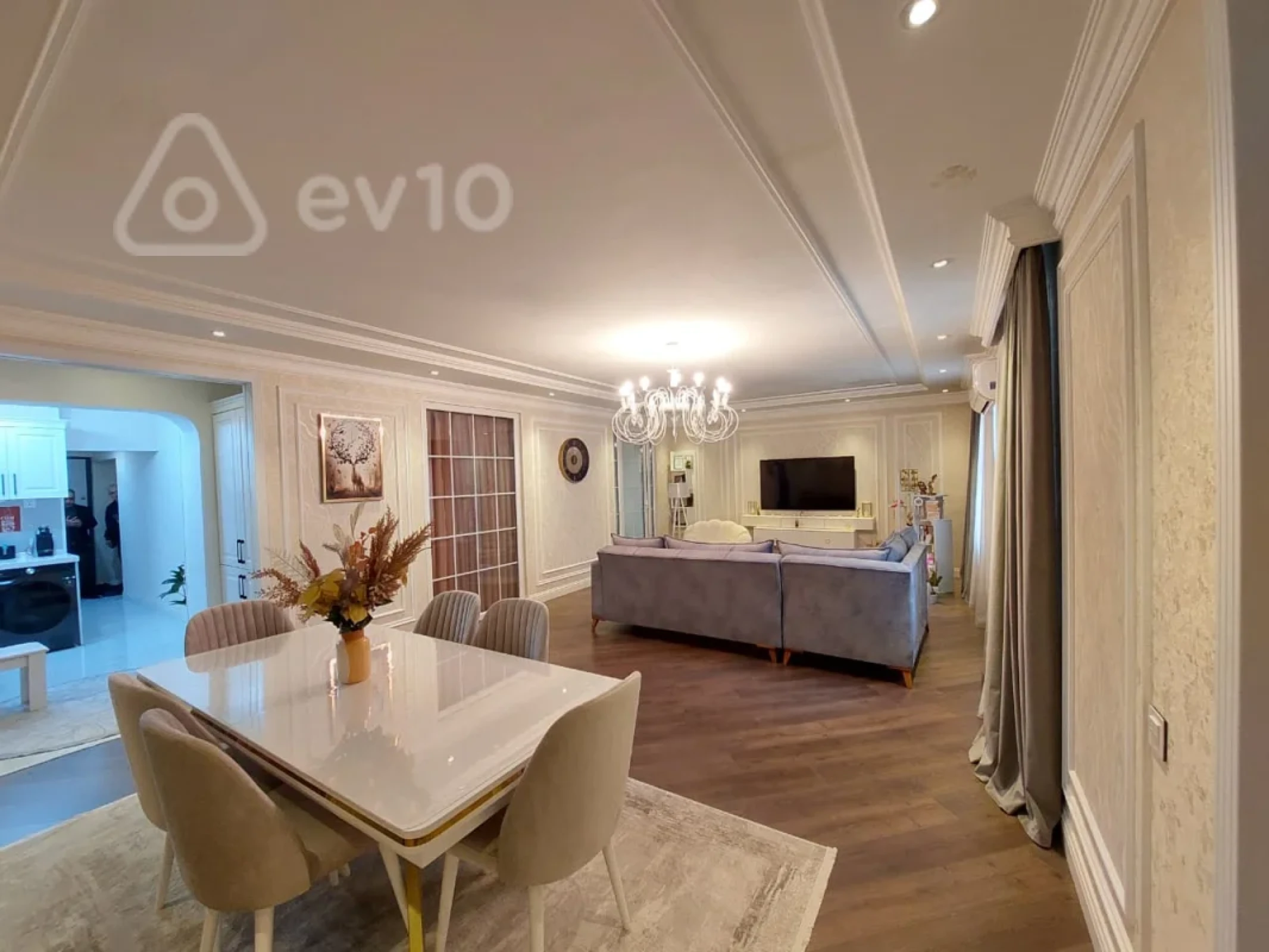 Satılır 3 otaqlı köhnə tikili 110 m²