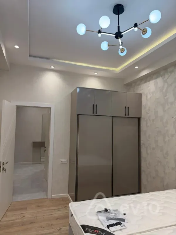Satılır 2 otaqlı yeni tikili 80 m²