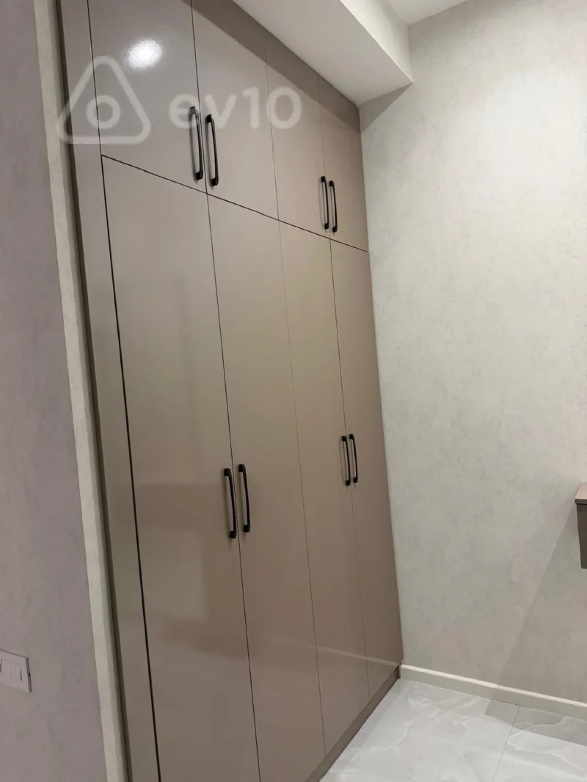 Satılır 2 otaqlı yeni tikili 80 m²
