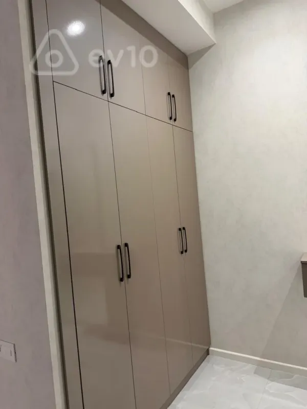 Satılır 2 otaqlı yeni tikili 80 m²
