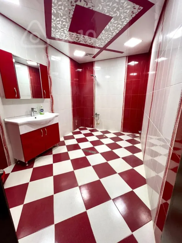 Satılır 3 otaqlı yeni tikili 120 m²