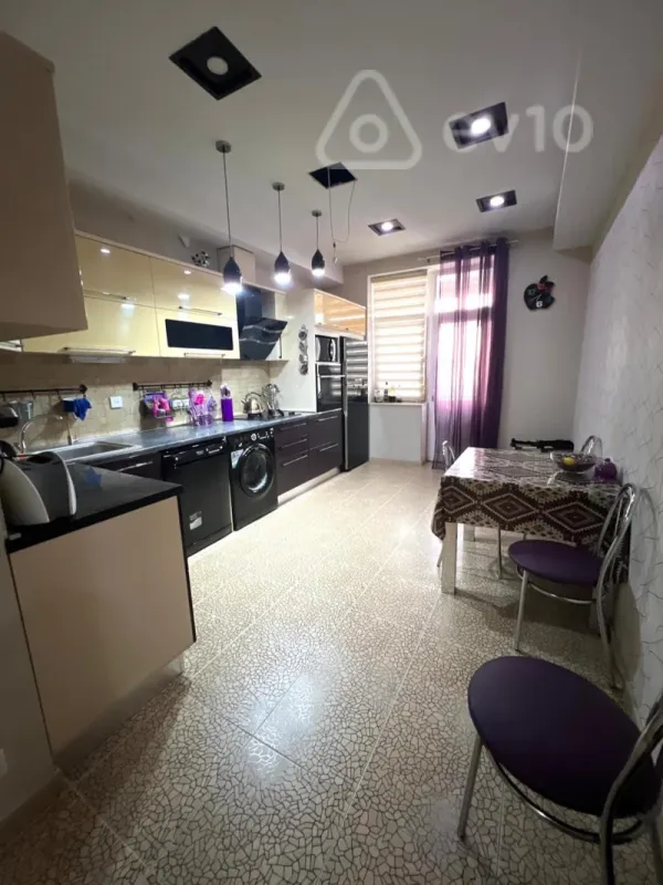 Satılır 3 otaqlı yeni tikili 120 m²