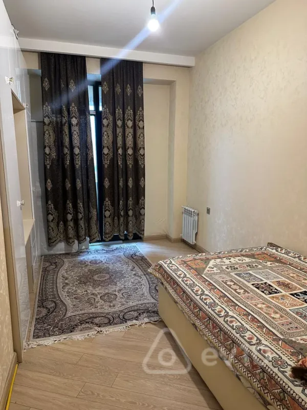 Kirayə verilir 3 otaqlı yeni tikili 100 m²