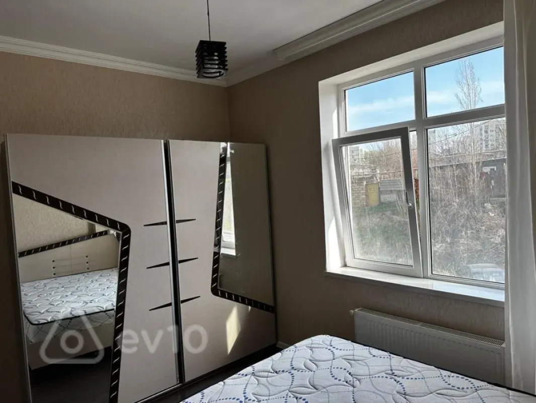 Satılır 2 otaqlı yeni tikili 75 m²