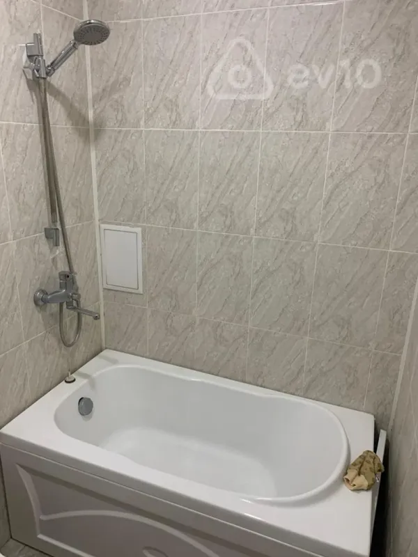 Satılır 2 otaqlı yeni tikili 75 m²