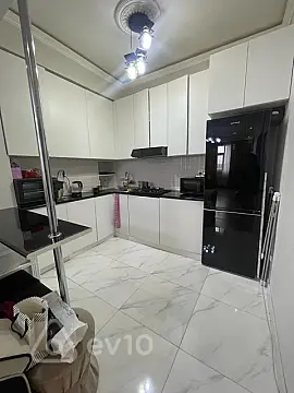 Satılır 2 otaqlı yeni tikili 50 m²