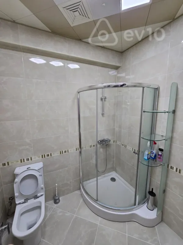 Kirayə verilir 2 otaqlı yeni tikili 94 m²