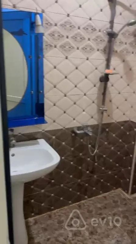 Kirayə verilir 2 otaqlı yeni tikili 50 m²