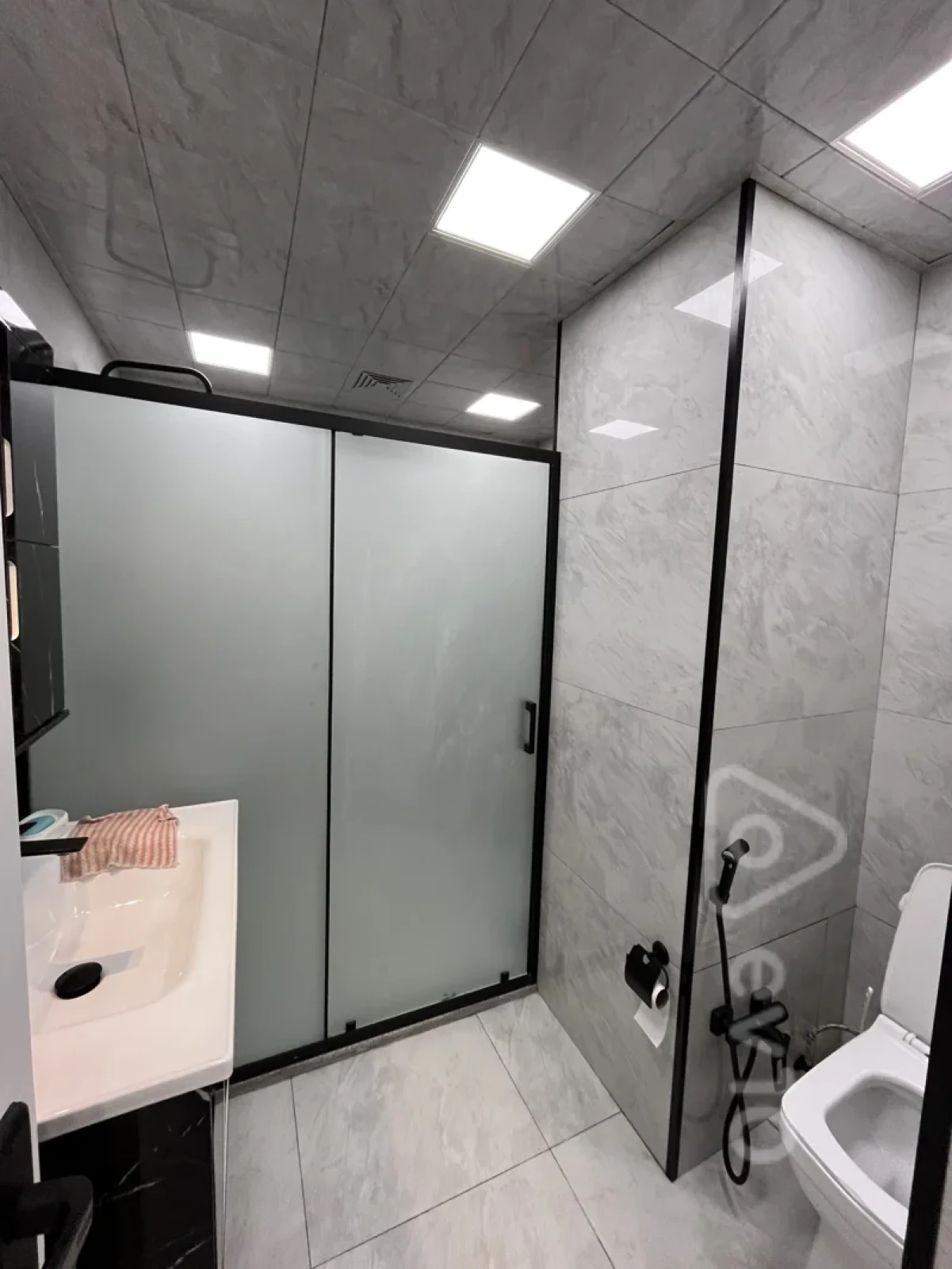 Satılır 3 otaqlı yeni tikili 79 m²