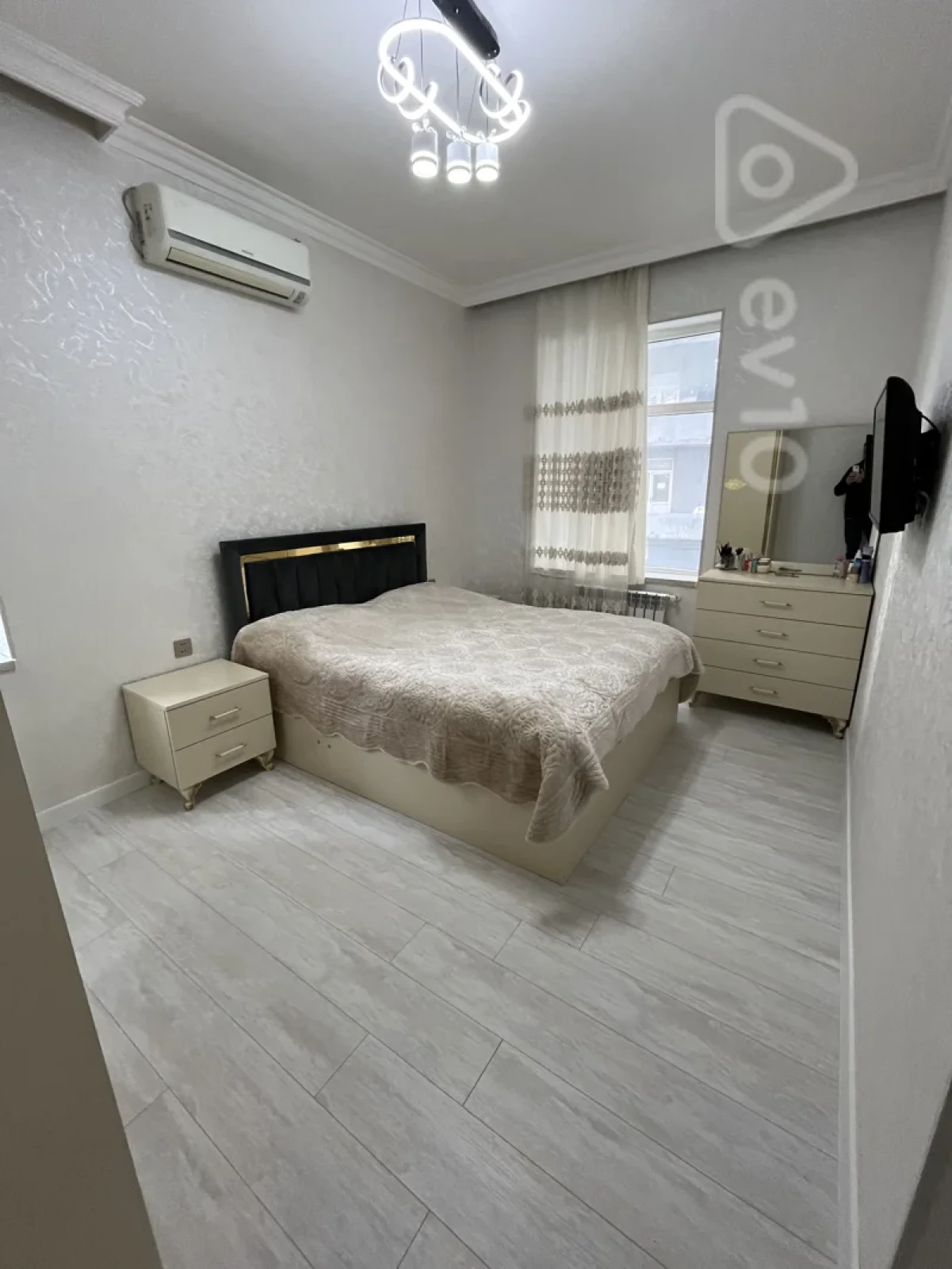 Satılır 3 otaqlı yeni tikili 79 m²