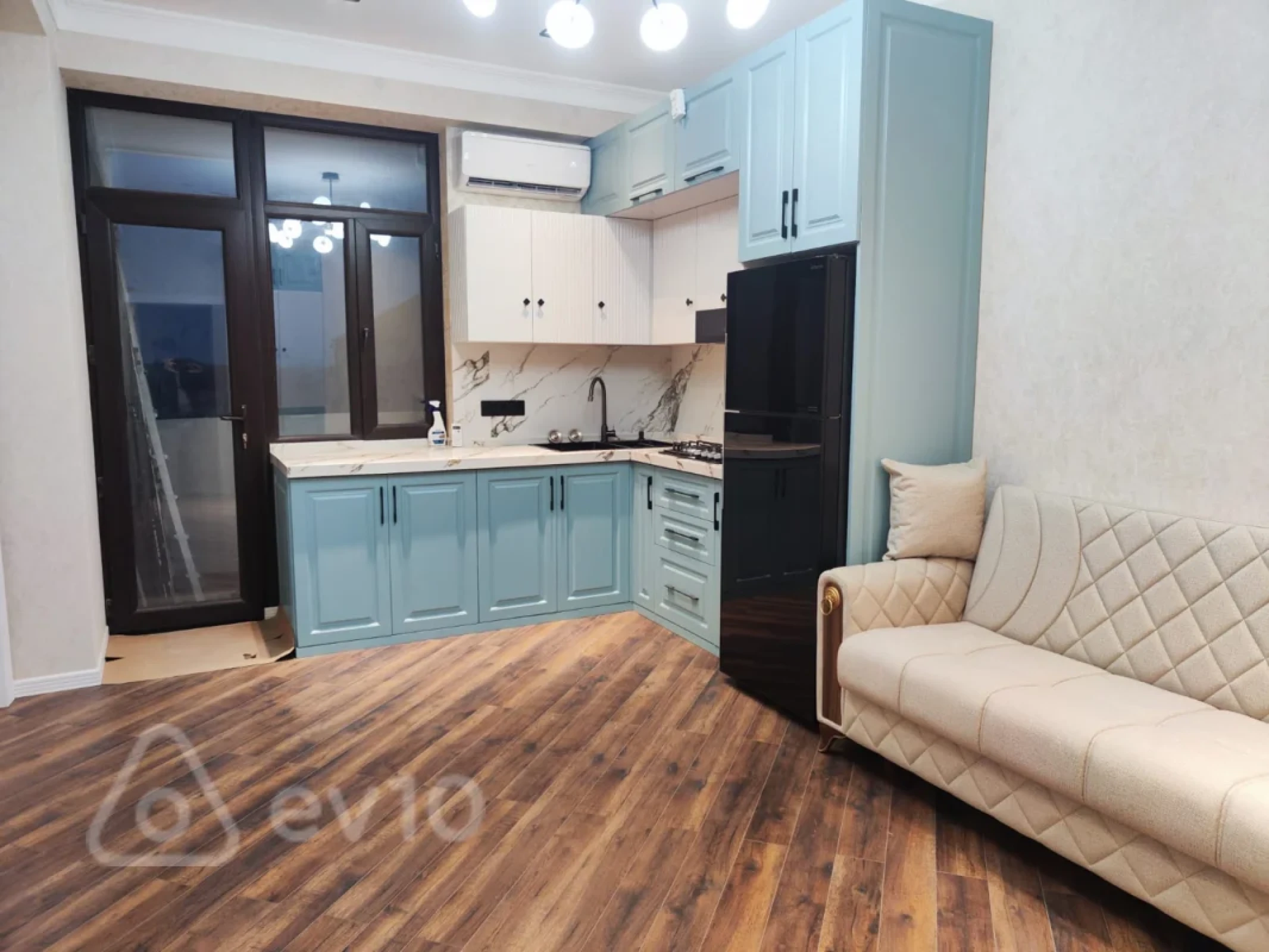 Kirayə verilir 3 otaqlı yeni tikili 65 m²