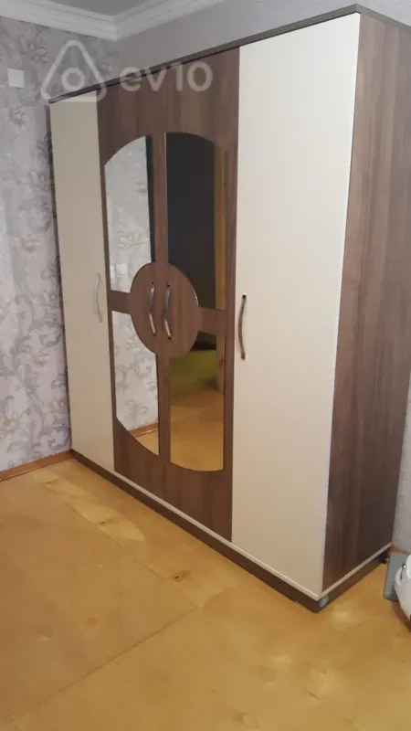 Kirayə verilir 2 otaqlı köhnə tikili 65 m²