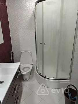 Kirayə verilir 2 otaqlı yeni tikili 65 m²