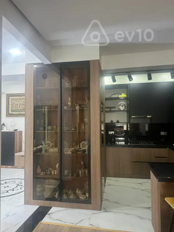 Satılır 3 otaqlı yeni tikili 105 m²