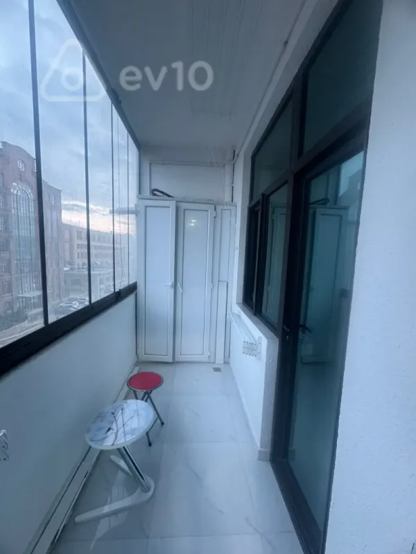 Satılır 3 otaqlı yeni tikili 105 m²