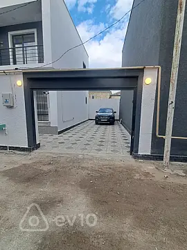 Satılır 4 otaqlı həyət evi 145 m²