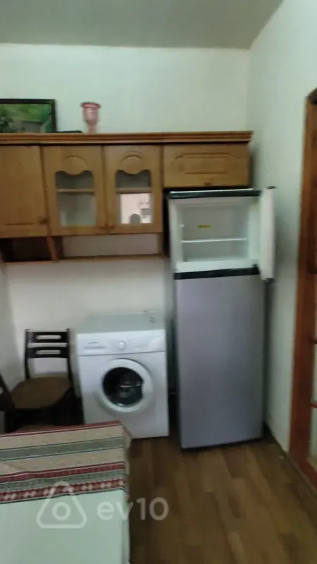 Kirayə verilir 1 otaqlı həyət evi 30 m²