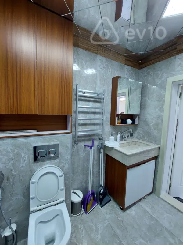 Satılır 3 otaqlı yeni tikili 105 m²
