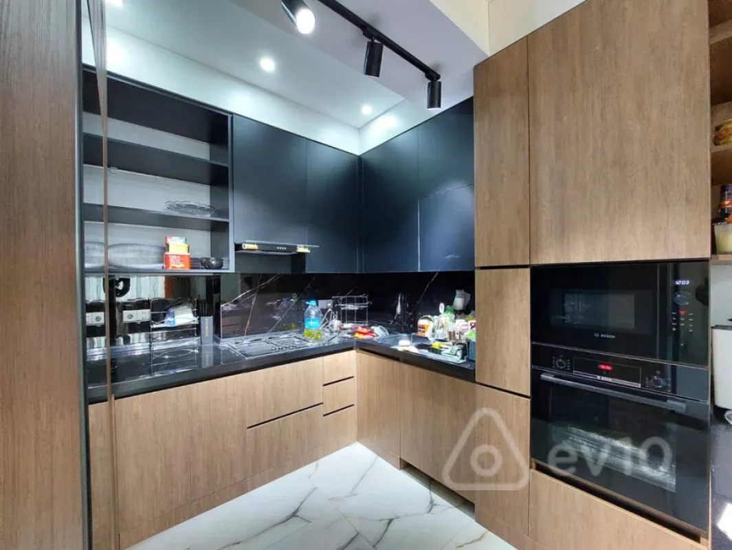 Satılır 3 otaqlı yeni tikili 105 m²