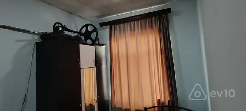 Satılır 4 otaqlı həyət evi 100 m²