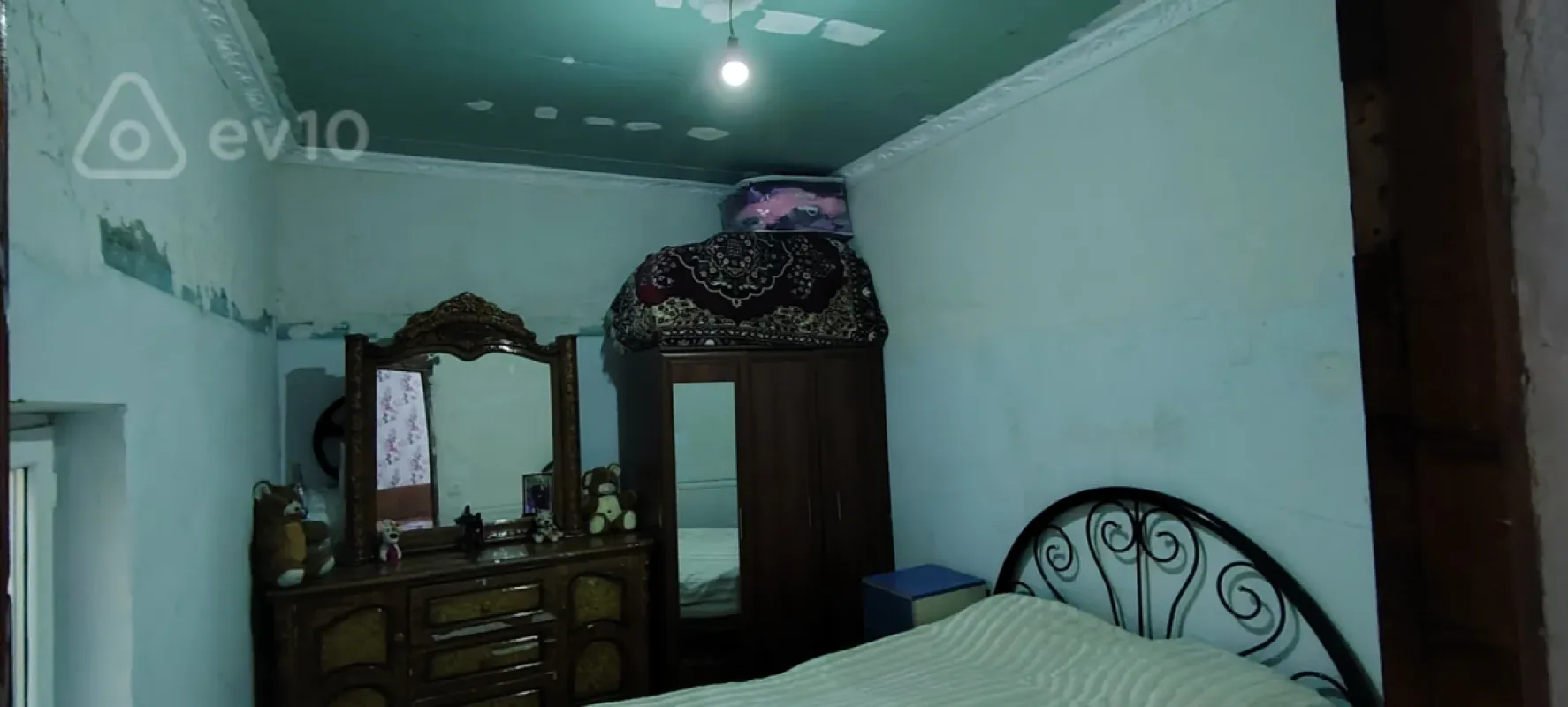 Satılır 4 otaqlı həyət evi 100 m²