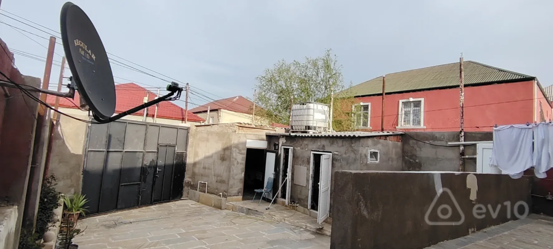 Satılır 4 otaqlı həyət evi 100 m²