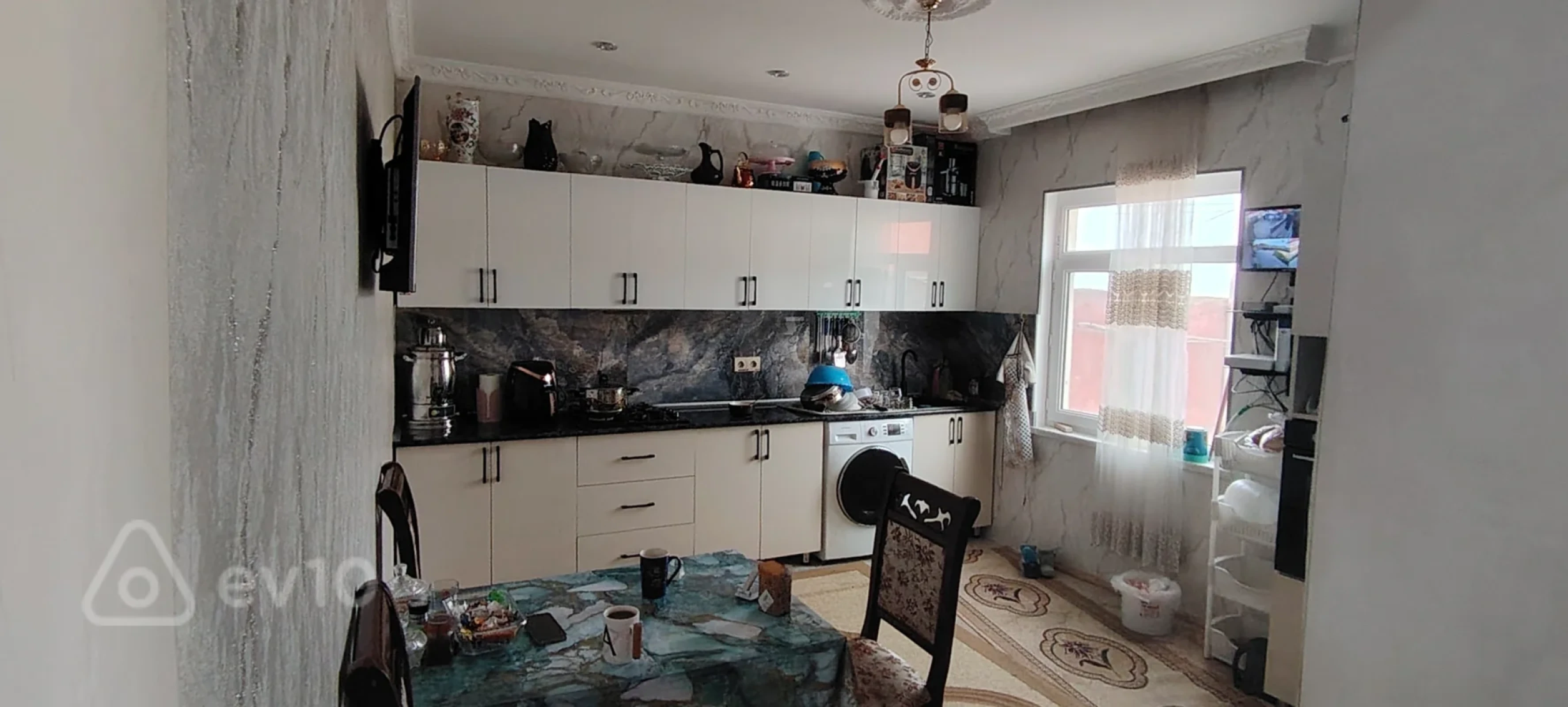 Satılır 4 otaqlı həyət evi 100 m²