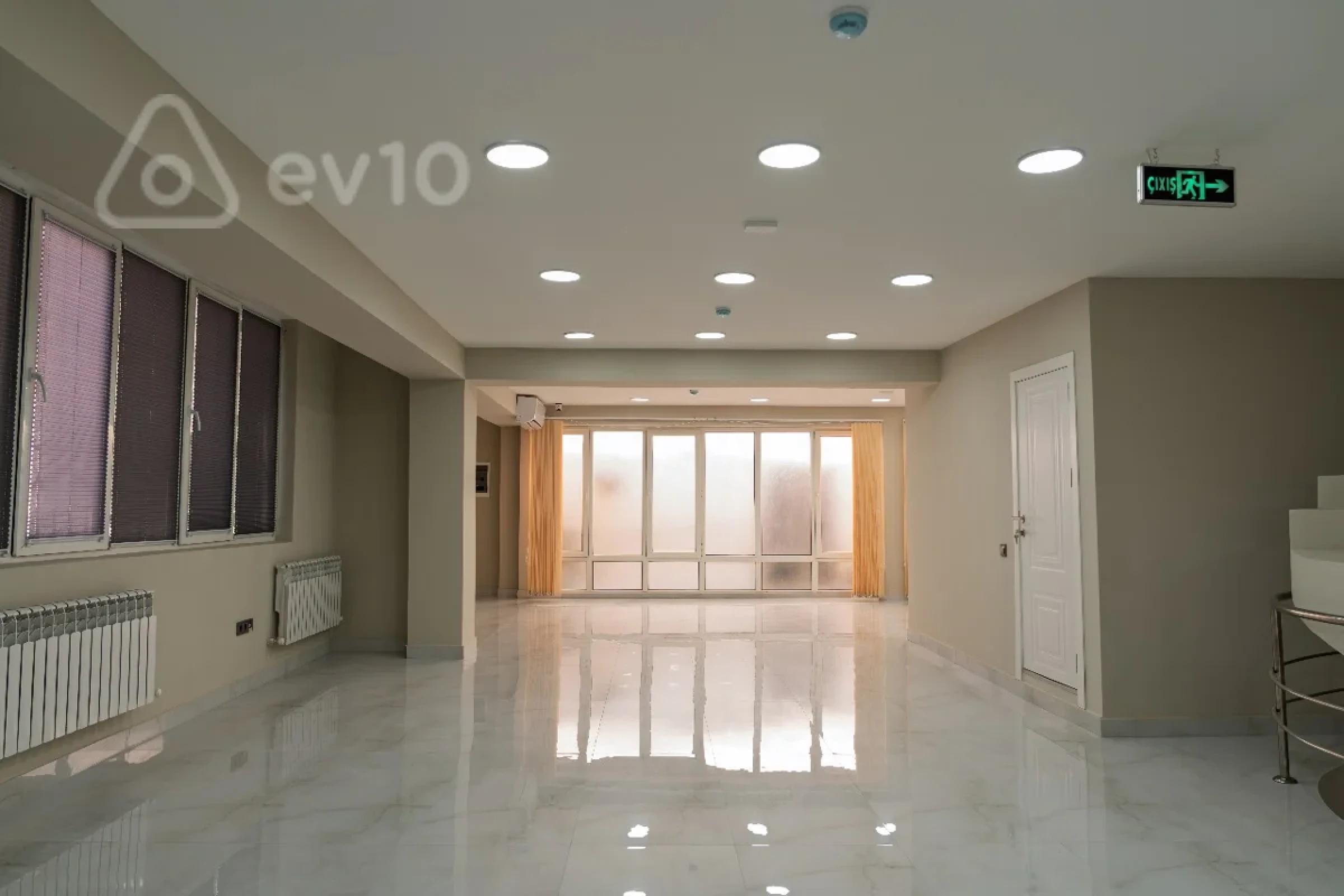 Kirayə verilir 5 otaqlı ofis 140 m²