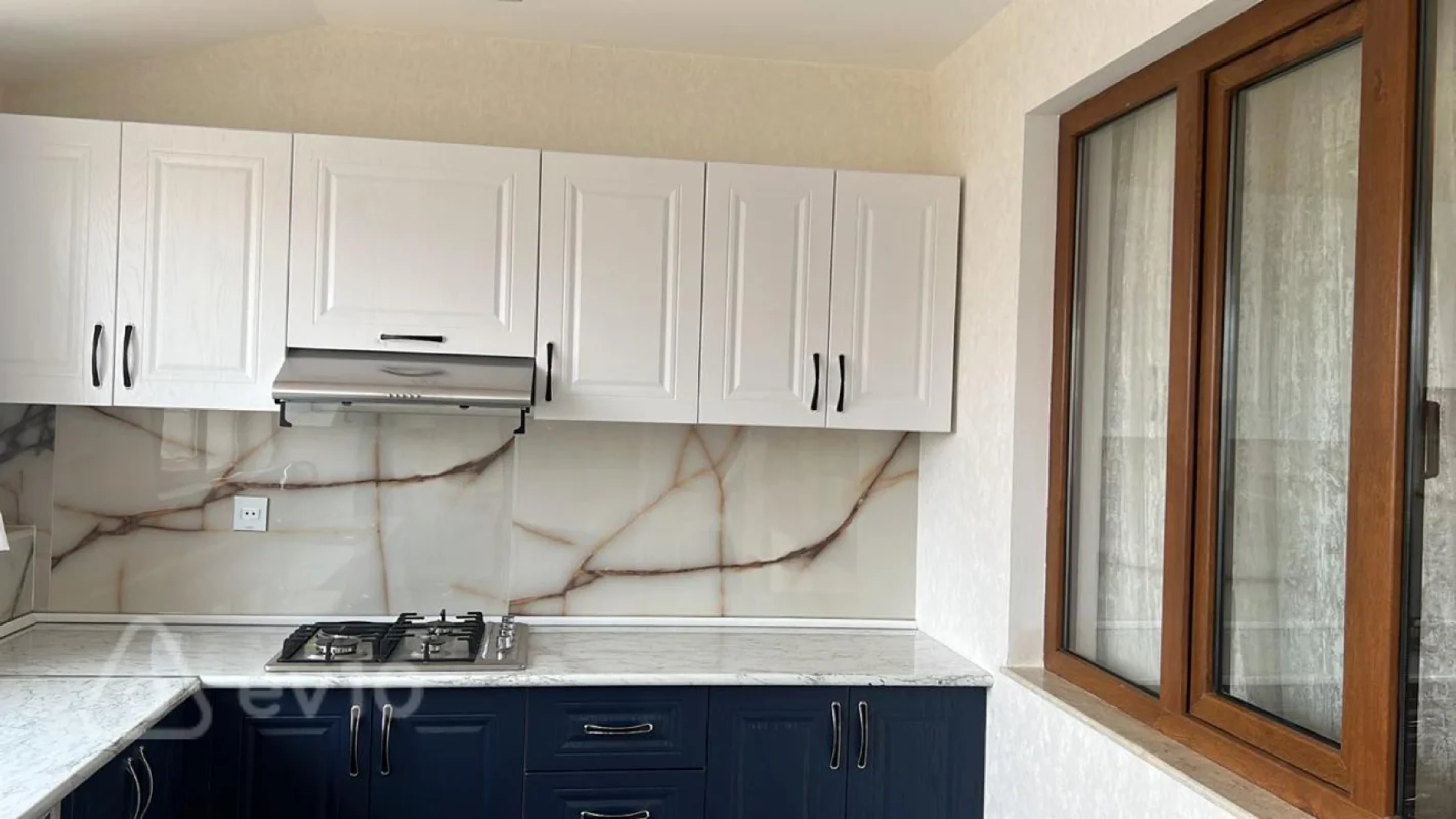 Kirayə verilir 3 otaqlı yeni tikili 110 m²