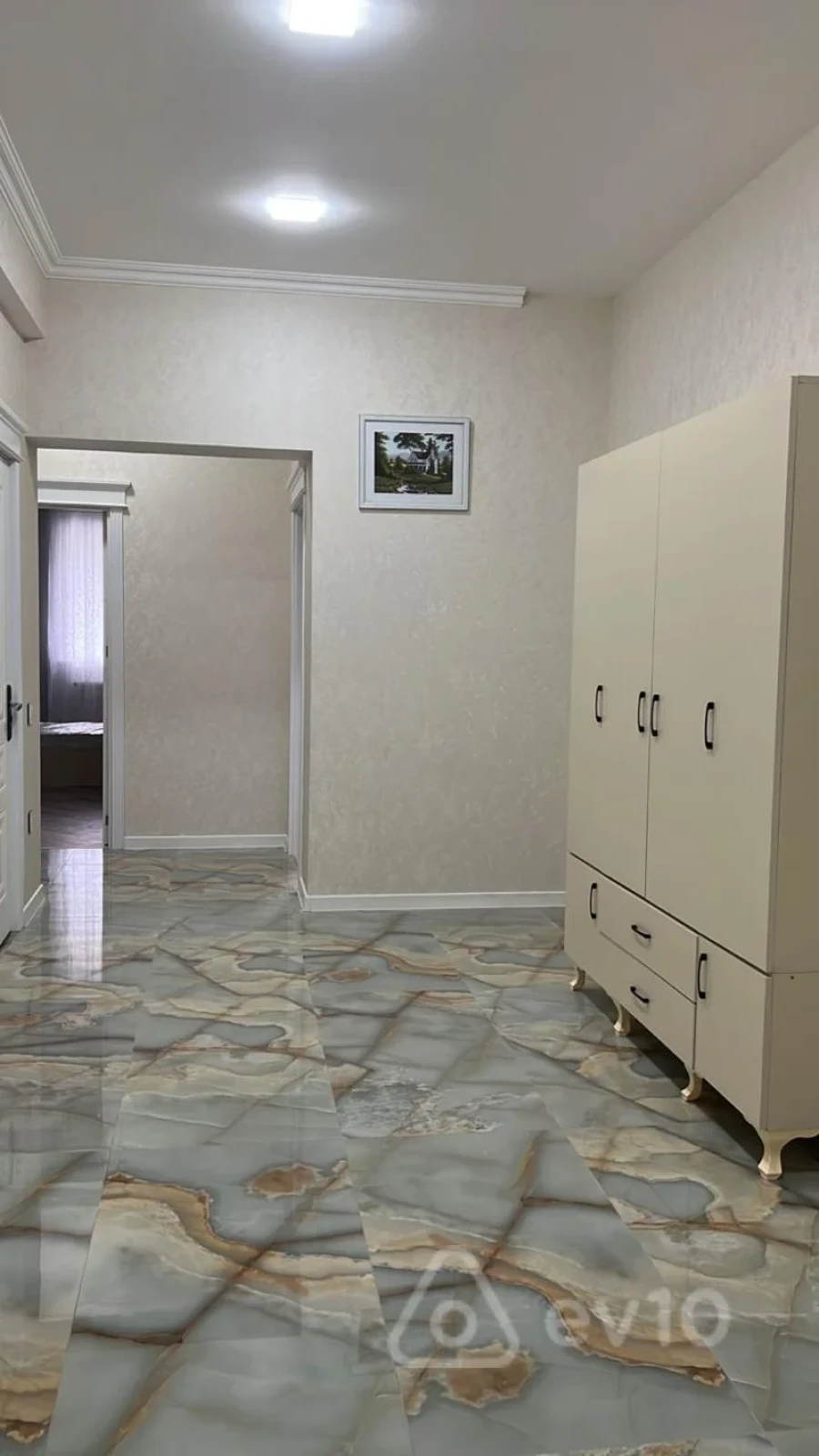 Kirayə verilir 3 otaqlı yeni tikili 110 m²