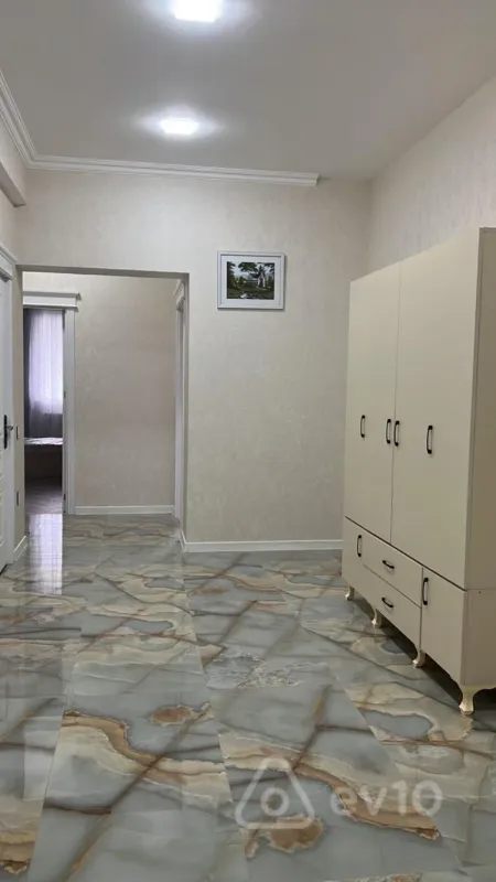 Kirayə verilir 3 otaqlı yeni tikili 110 m²