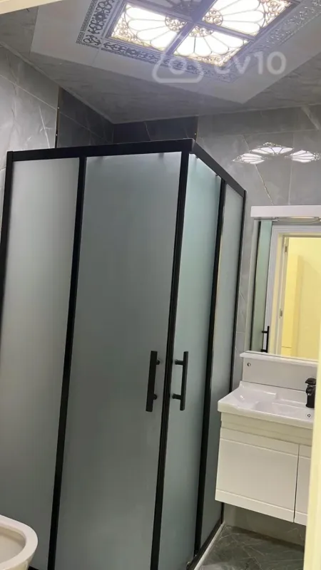 Kirayə verilir 3 otaqlı yeni tikili 110 m²