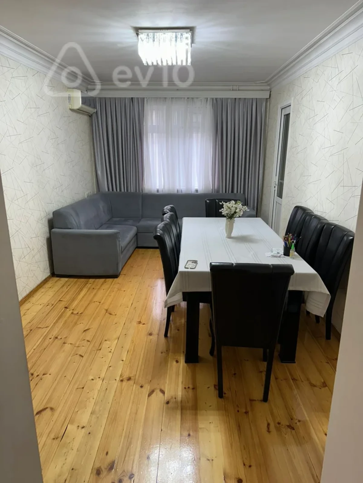 Satılır 5 otaqlı köhnə tikili 110 m²