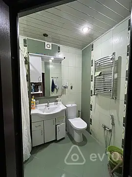 Kirayə verilir 3 otaqlı yeni tikili 83 m²