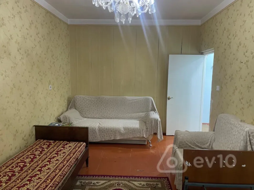 Kirayə verilir 1 otaqlı köhnə tikili 35 m²