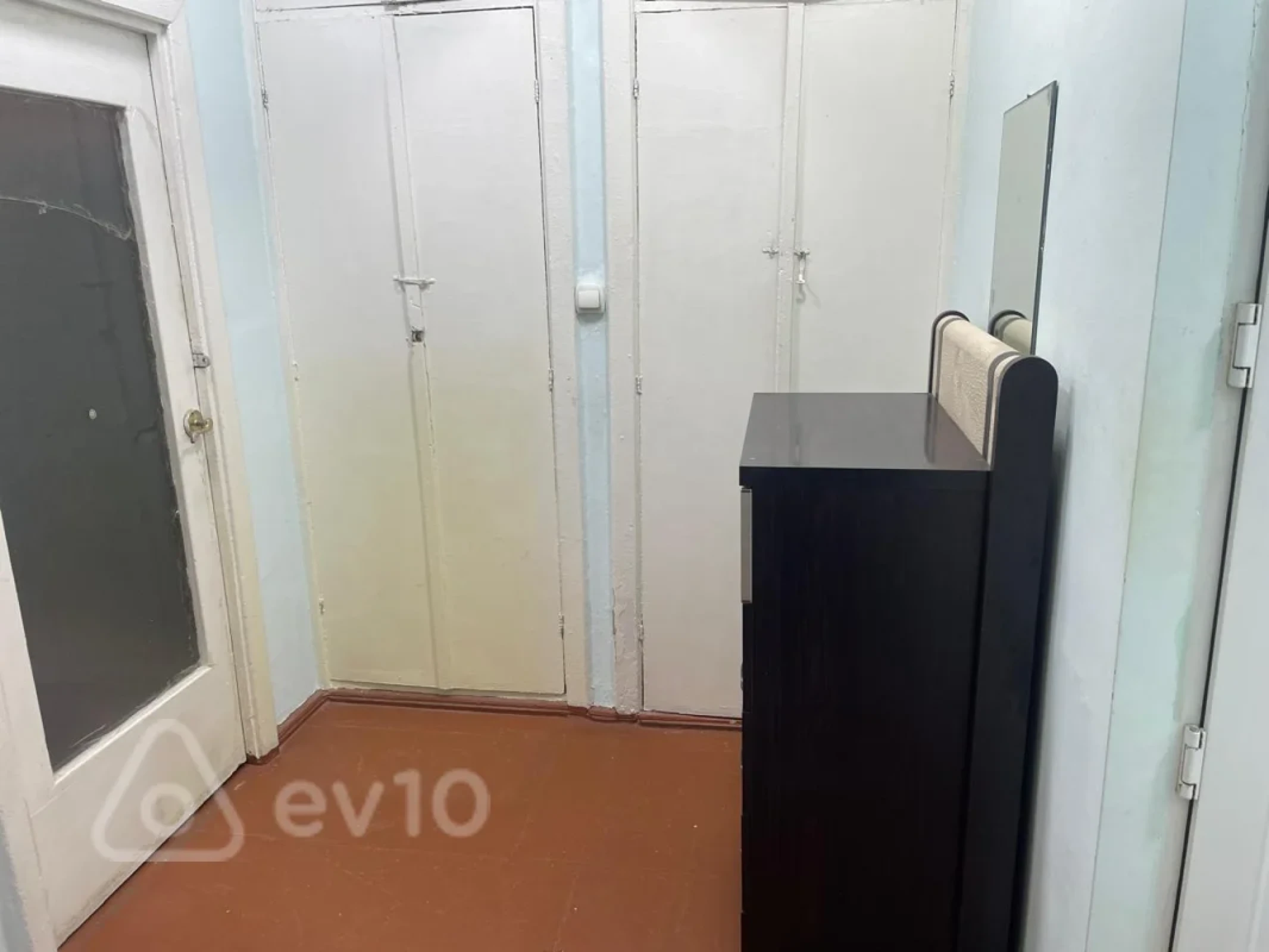Kirayə verilir 1 otaqlı köhnə tikili 35 m²