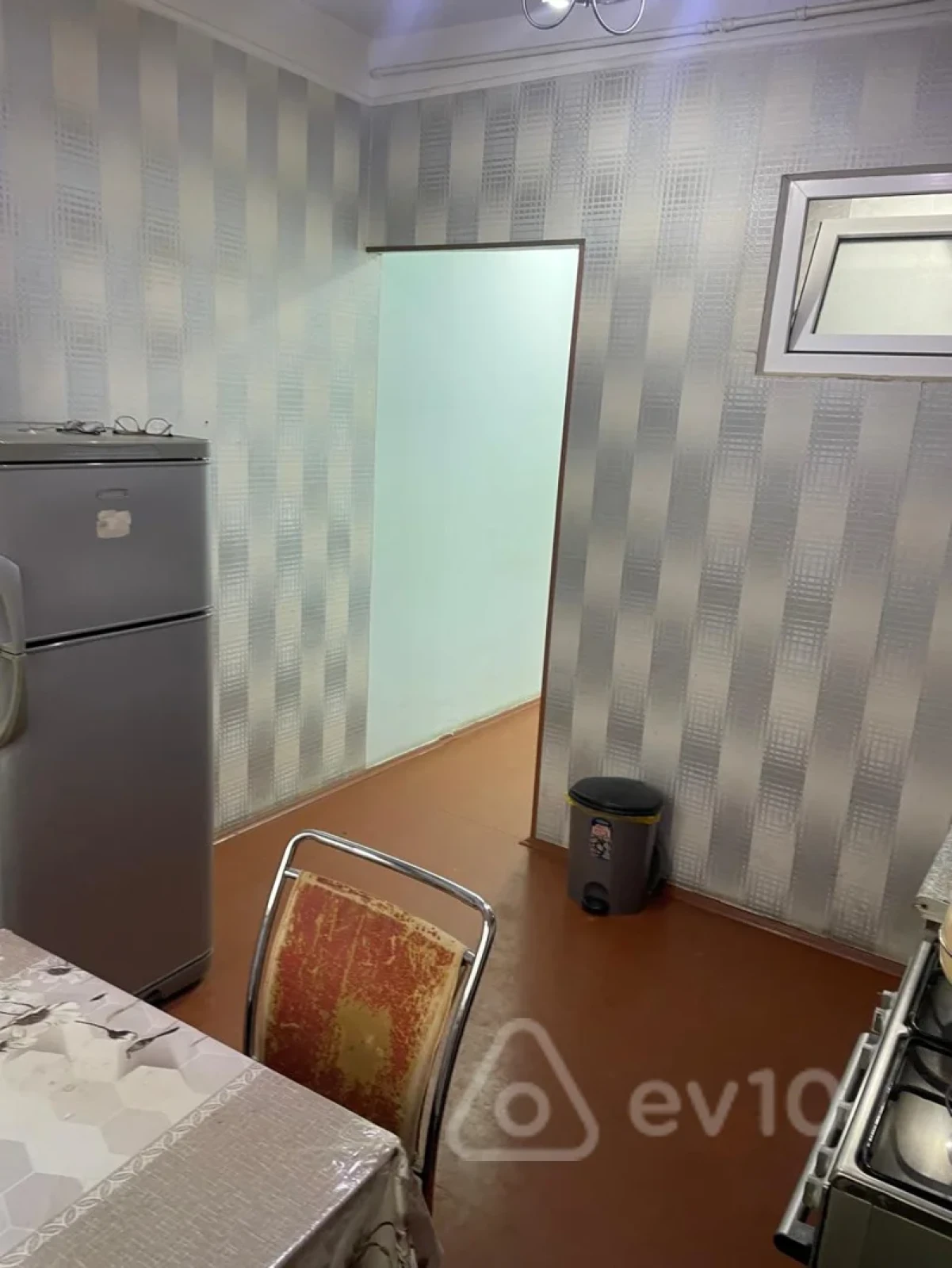 Kirayə verilir 1 otaqlı köhnə tikili 35 m²