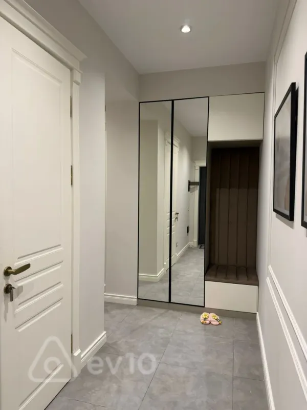 Kirayə verilir 2 otaqlı yeni tikili 68 m²