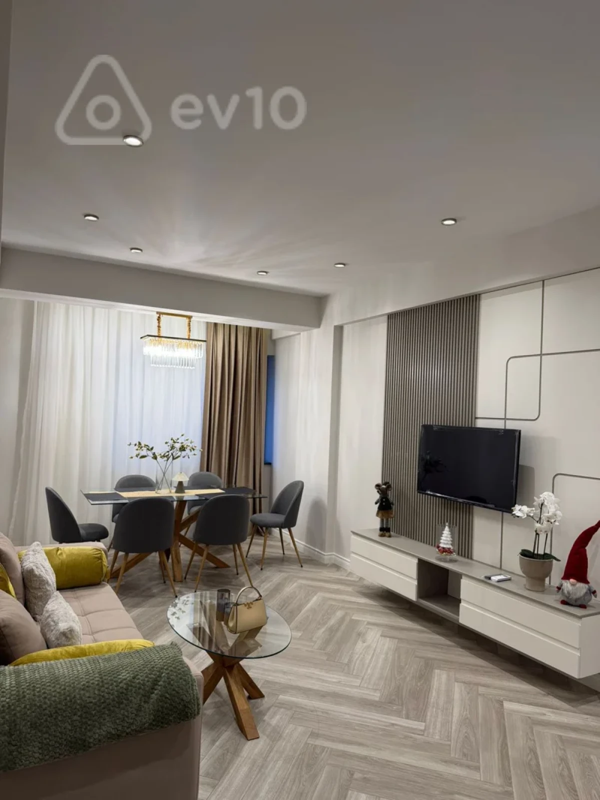Kirayə verilir 2 otaqlı yeni tikili 68 m²