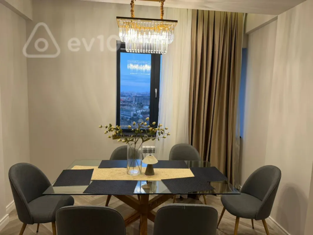 Kirayə verilir 2 otaqlı yeni tikili 68 m²