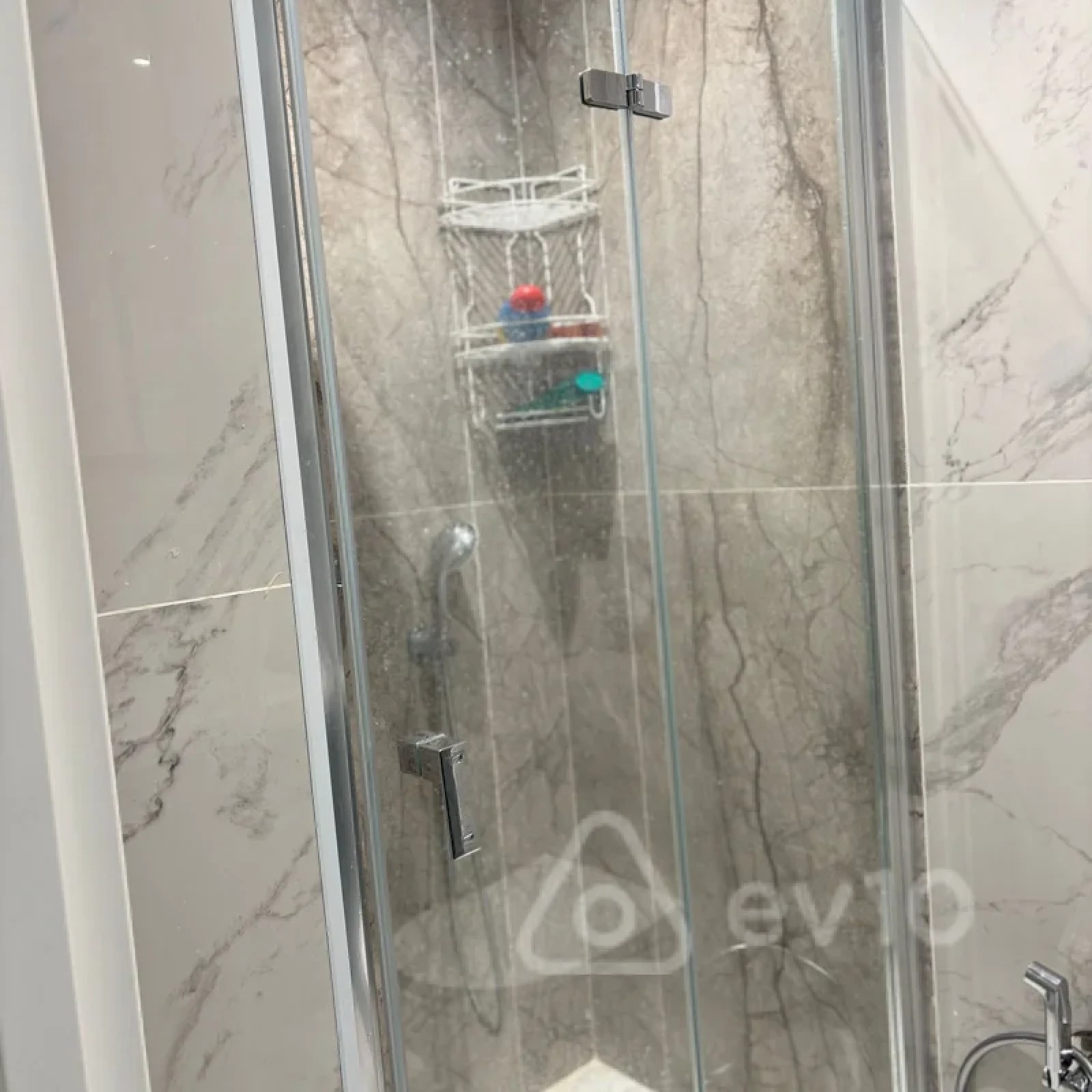 Kirayə verilir 2 otaqlı yeni tikili 40 m²