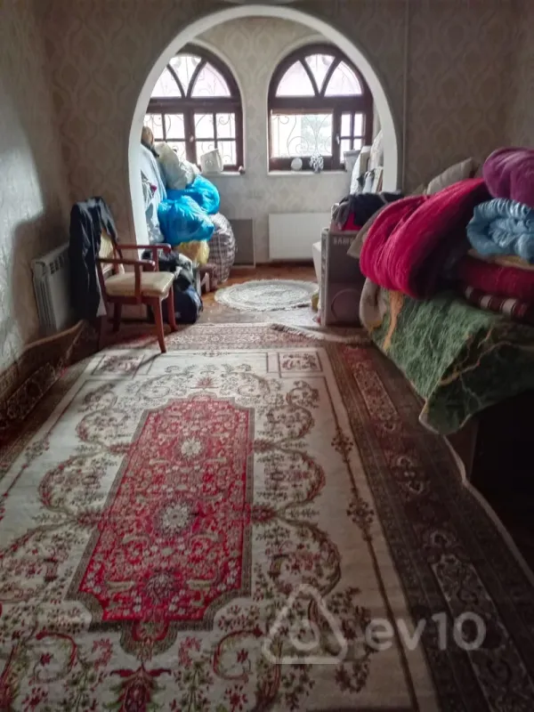 Satılır 1 otaqlı köhnə tikili 36 m²