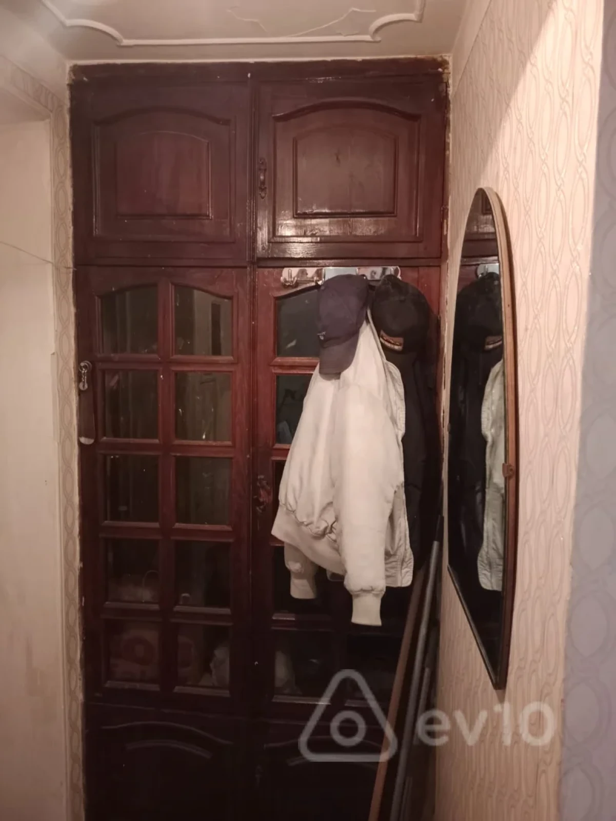 Satılır 1 otaqlı köhnə tikili 36 m²