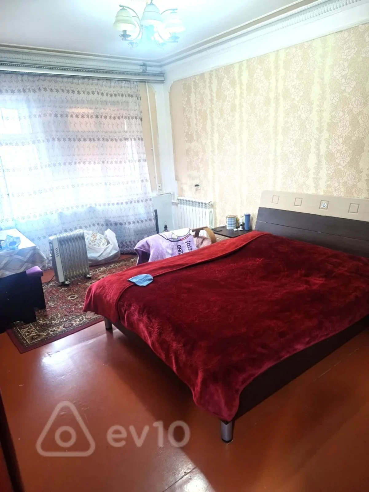 Kirayə verilir 3 otaqlı köhnə tikili 85 m²