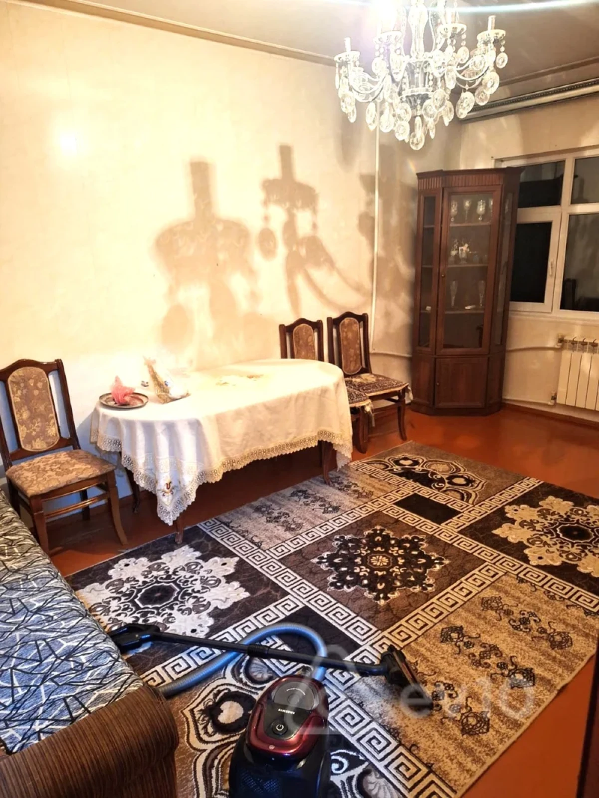 Kirayə verilir 3 otaqlı köhnə tikili 85 m²