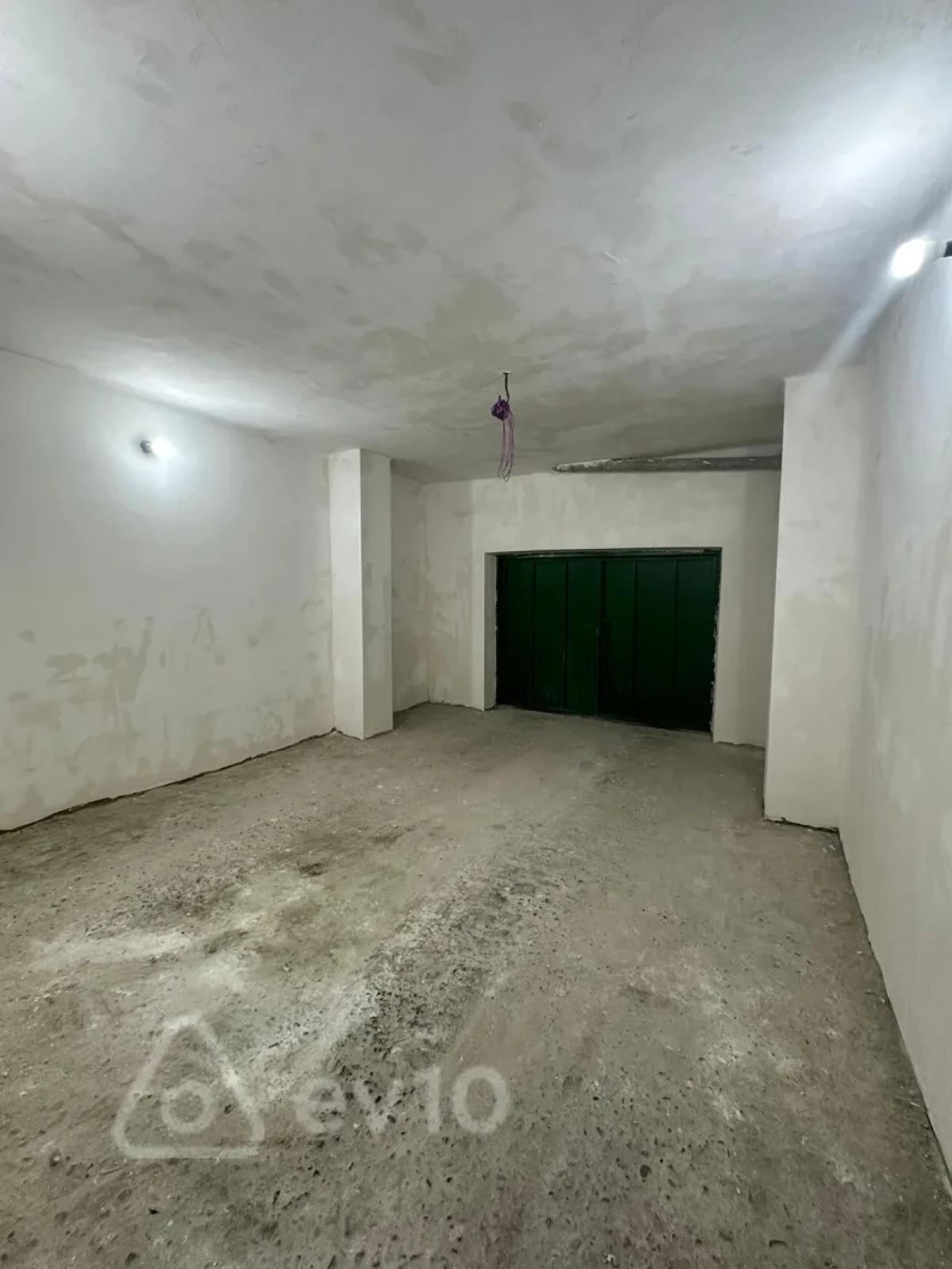 Satılır 6 otaqlı həyət evi 160 m²