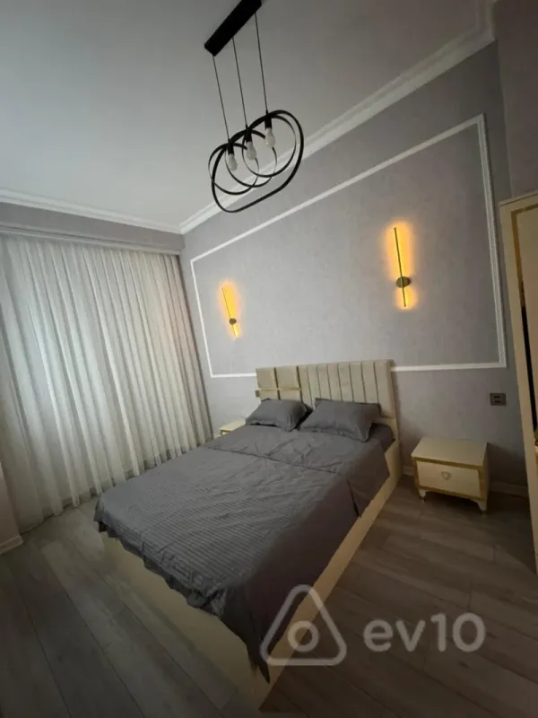 Kirayə verilir 2 otaqlı yeni tikili 65 m²
